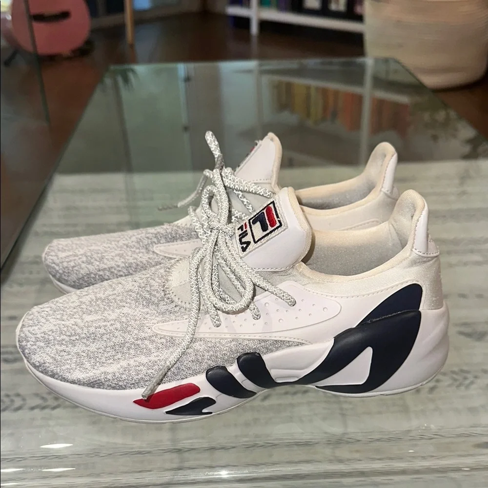 Fila Gray and Red‎ Sneakers womens 7.5